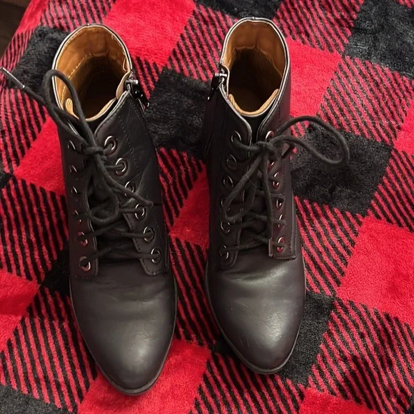 Heeled Booties - Picture 7 of 9